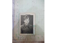 Φωτογραφία νεαρού στρατιώτη παλιά