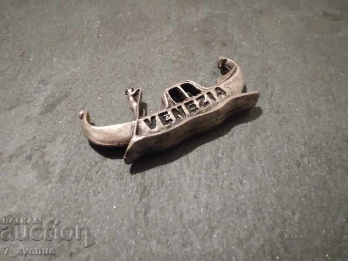 Licitație Figurină gondolă Veneția 7.11.25 Licitație Figurină gondolă Veneția 7.11.25