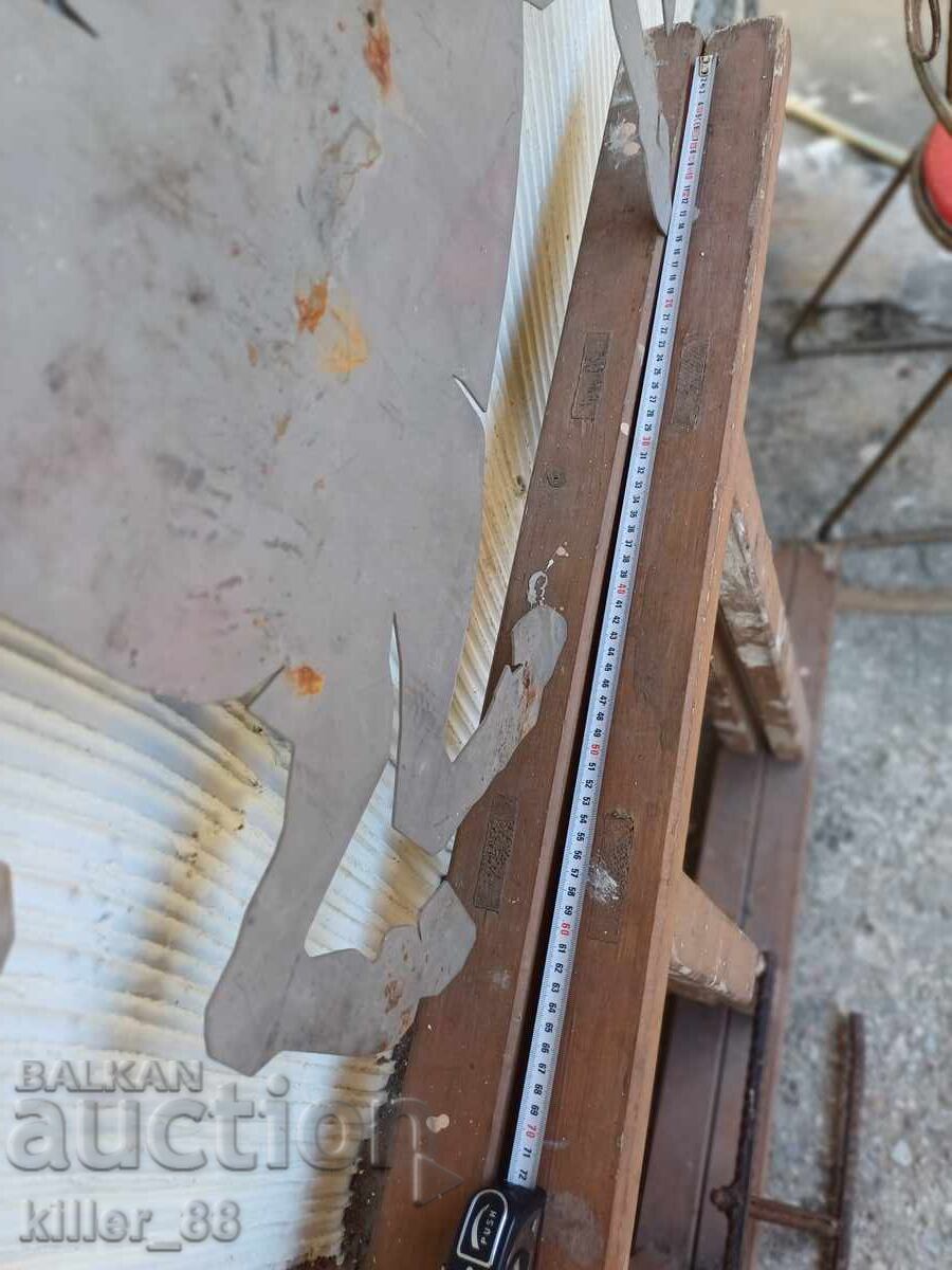 Cal frumos din material inoxidabil cu preț 50.00 BGN | € 25.56