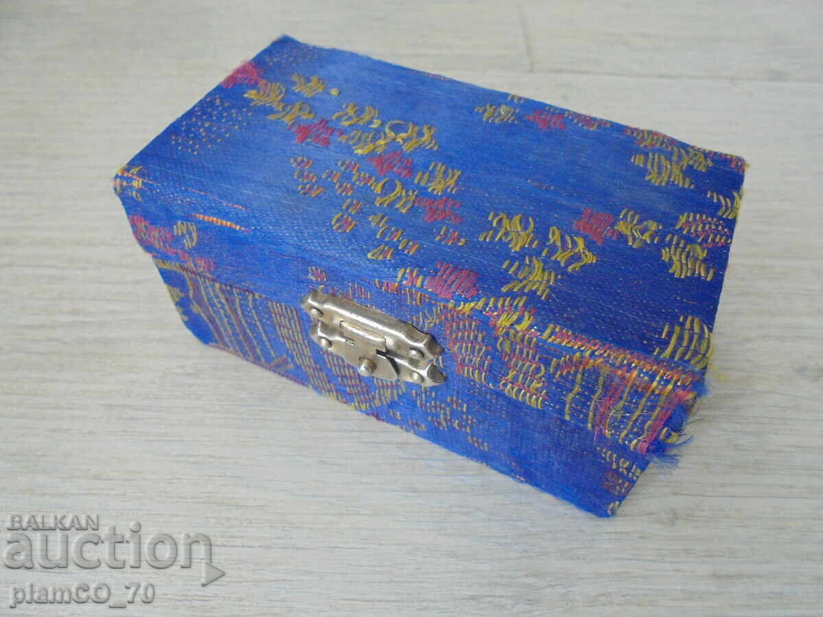 Delivery of №8309 Chinese Baoding Health Balls in a Box