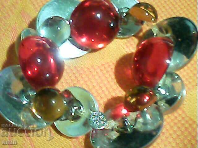 красива гривна