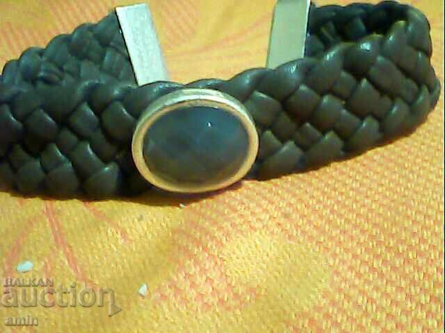 Brățară magnetică din piele frumoasă cu piatră naturală cu preț 10.00 BGN | € 5.11