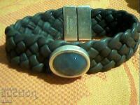 красива кожена магнитна гривна сес естествен камък