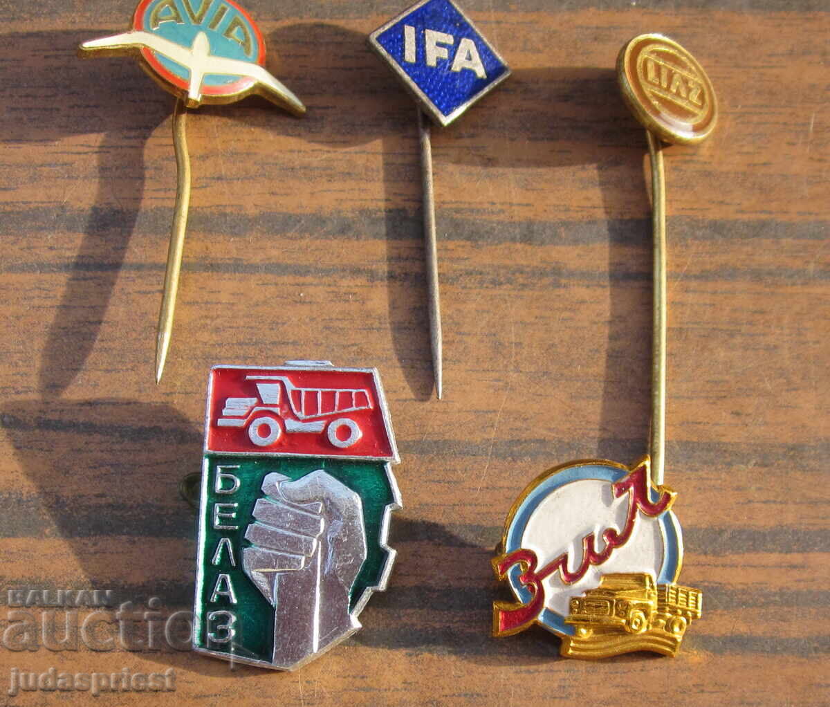 Δημοπρασία Σημάτα εμβλήματος σήματος φορτηγού φορτηγά ZIL BELAZ IFA LIAZ AVIA