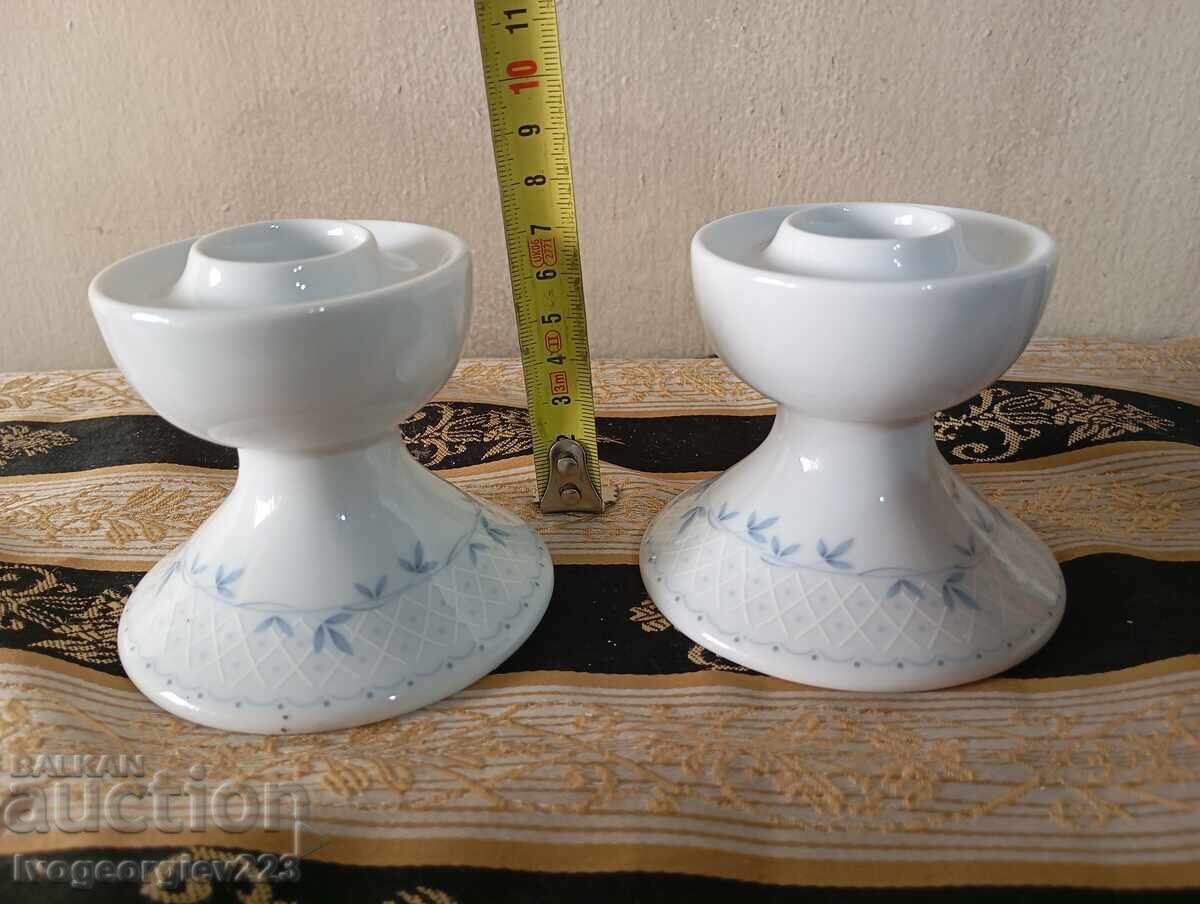 Pereche de sfeșnice din porțelan cu preț 22.00 BGN | € 11.25