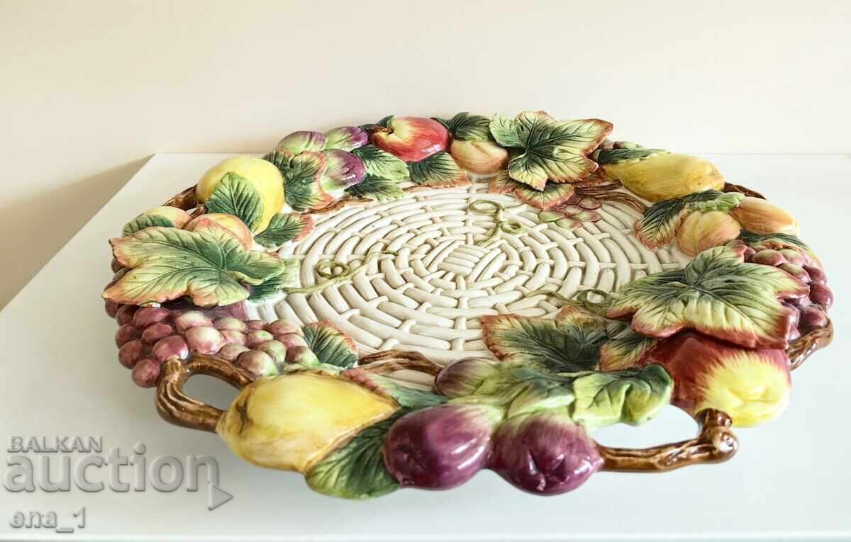 Platou din colecția "Country Gourmet" de Fitz and Floyd cu preț 115.00 BGN | € 58.80