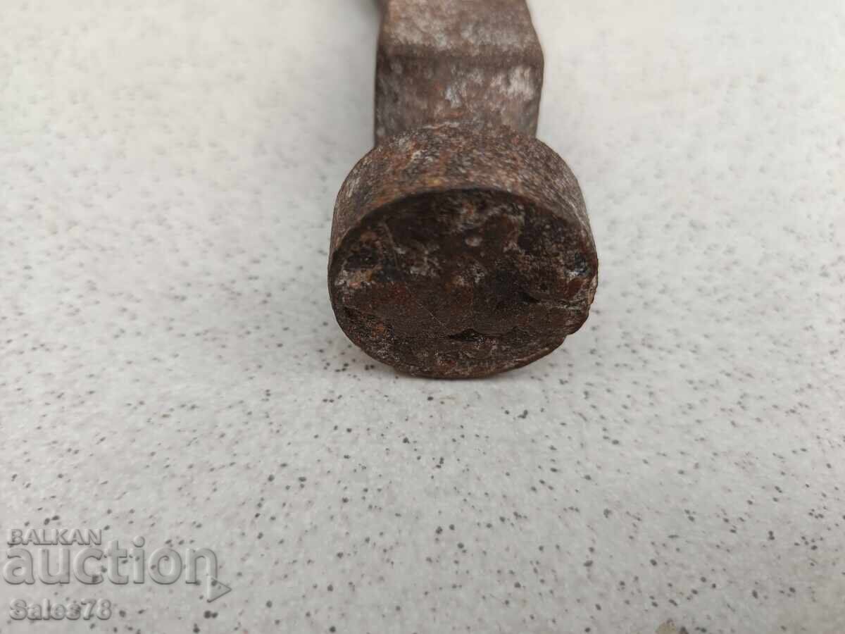 Vechi timbru forestier cu preț 10.00 BGN | € 5.11 Vechi timbru forestier cu preț 10.00 BGN | € 5.11