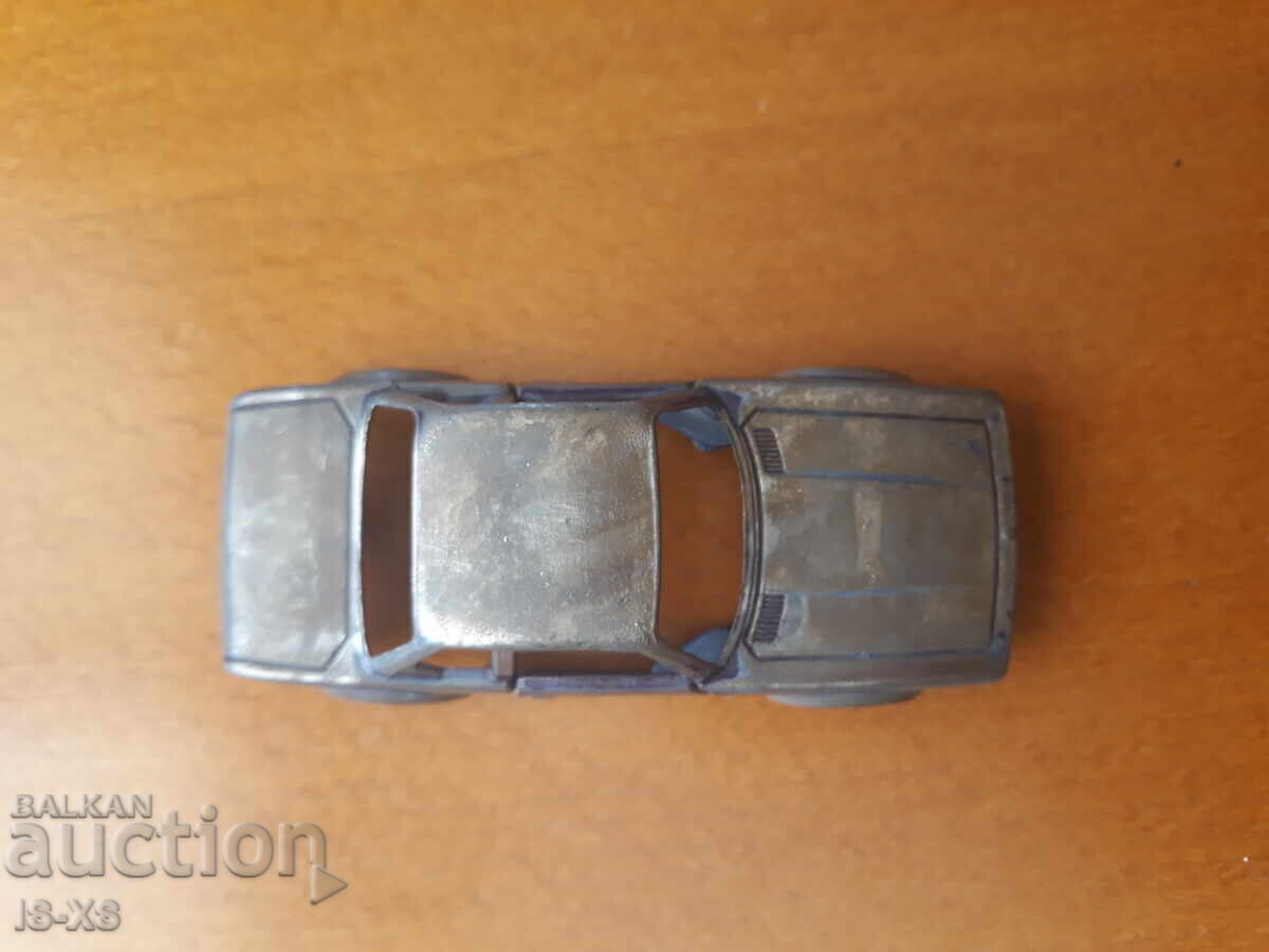 Auction BG MACHBOX BMW 3.0 csl Auction BG MACHBOX BMW 3.0 csl