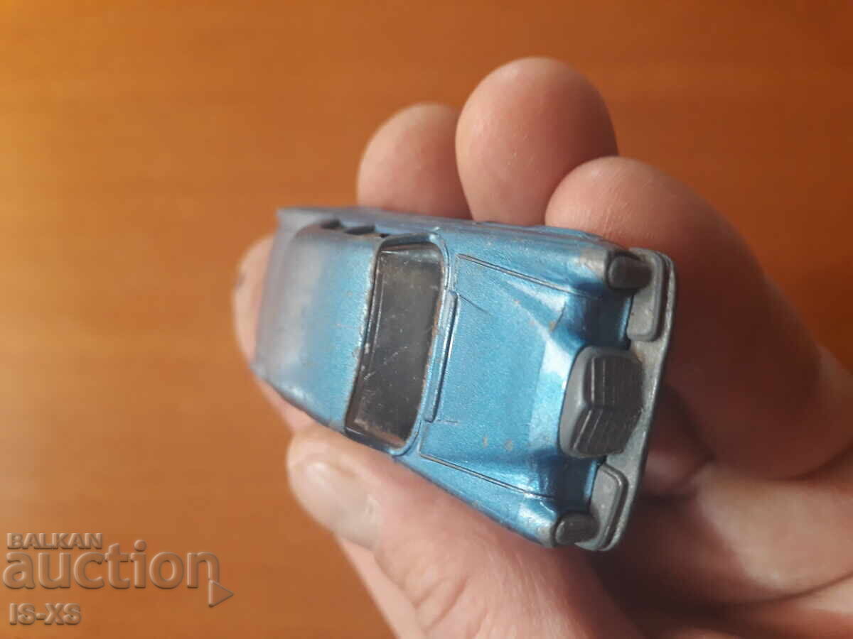 Auction BG MACHBOX MERCEDES 300SE Auction BG MACHBOX MERCEDES 300SE