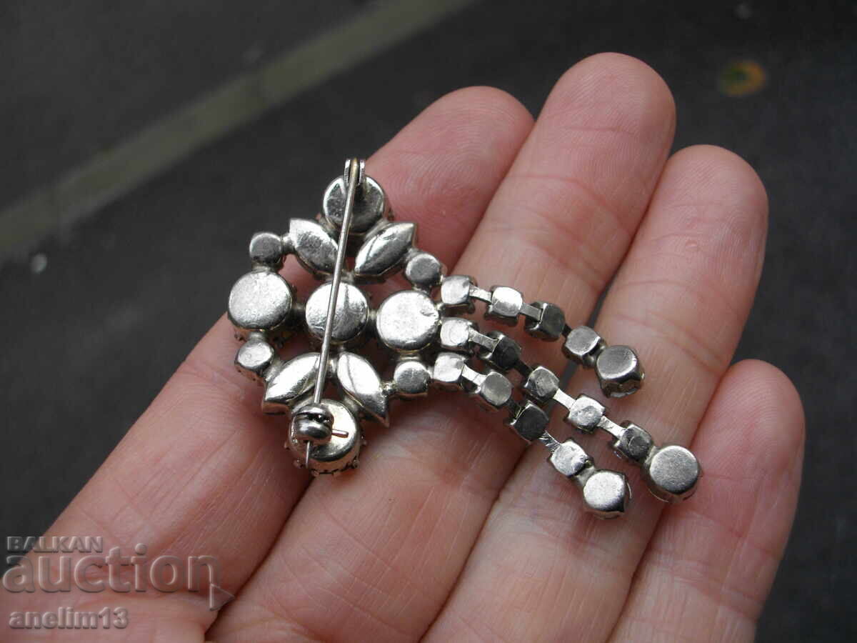 СТАРА БРОШКА - 5 СТАРА БРОШКА - 5