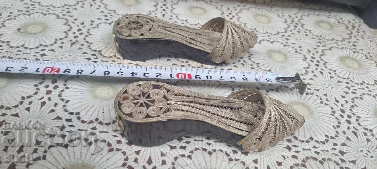 Стари обредни филигрирани налъми с цена 95.00 лв. | € 48.57