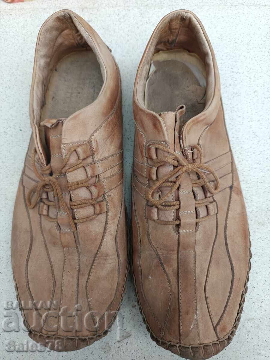 Δερμάτινες μπάλες