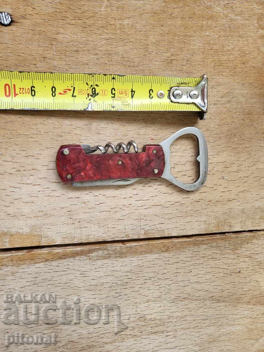 Licitație Cuțit de buzunar de colecție, deschizător de sticle, din epoca socialistă, Veliko Tărnovo