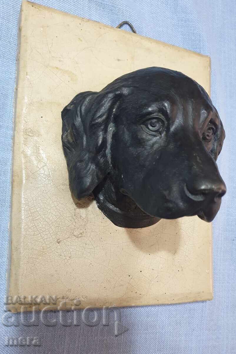 Доставка на Метална пластика на ловно куче