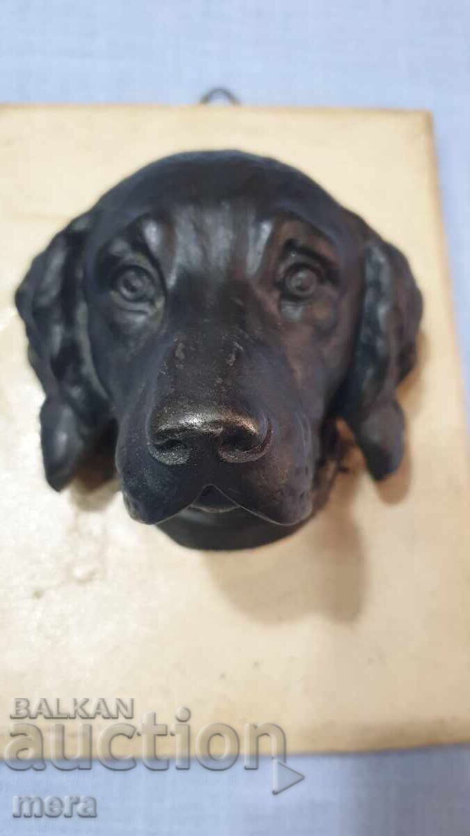 Метална пластика на ловно куче