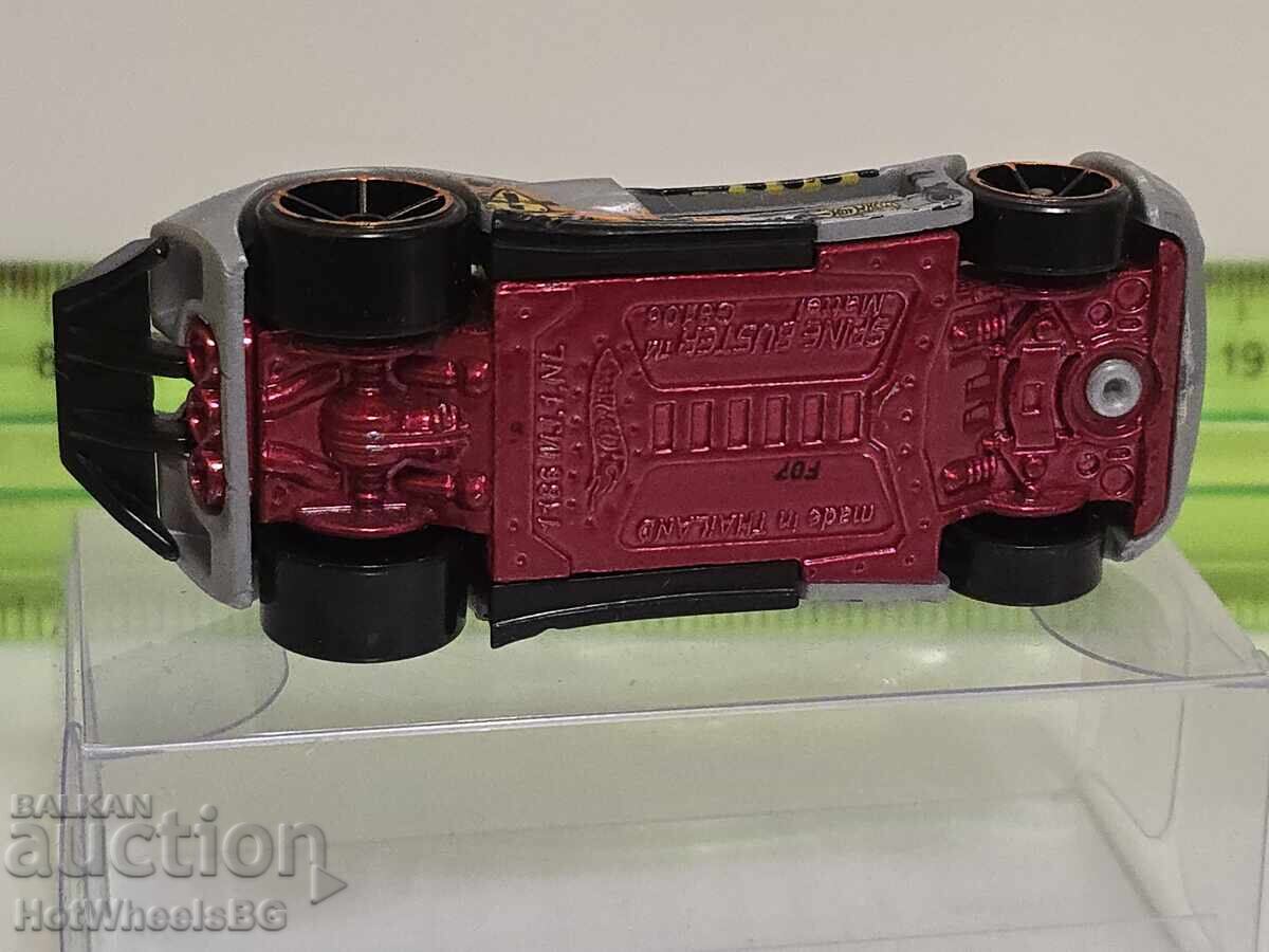 Καυτές ρόδες - 6