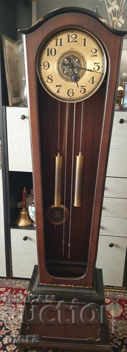 Ceas de podea german "Urgos"