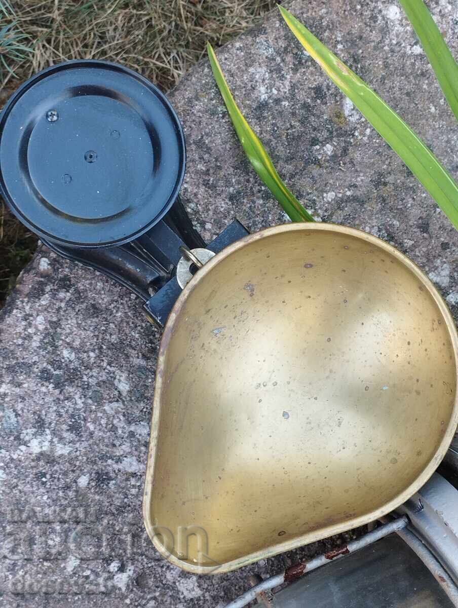 Delivery of Antique English Scale Height 18 cm / Length 27 cm Delivery of Antique English Scale Height 18 cm / Length 27 cm