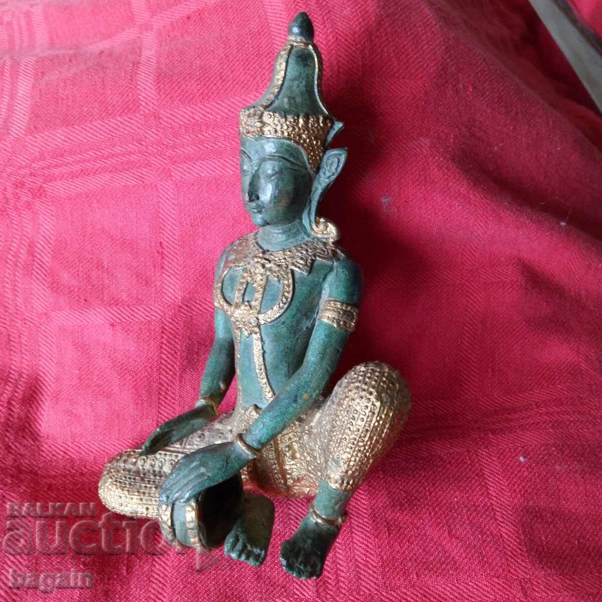 Bronze statue with gold plating Bronze statue with gold plating