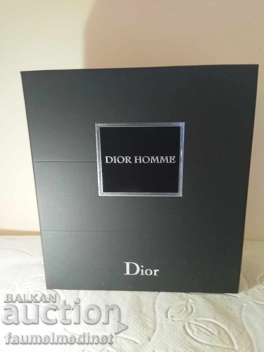 Parfum francez - DIOR cu preț € 15.00 | 29.34 BGN Parfum francez - DIOR cu preț € 15.00 | 29.34 BGN