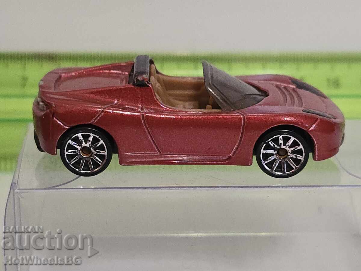 Hot Wheels - Tesla Roadster cu preț 2.50 BGN | € 1.28