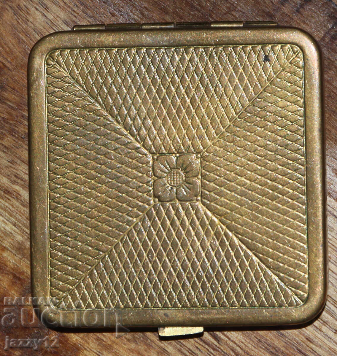 Livrarea Pudrieră veche din alamă cu oglindă