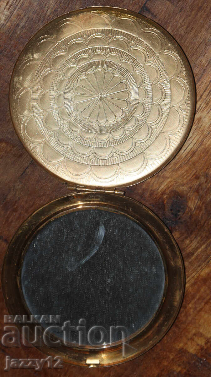 Veche pudrieră decorativă din alamă cu oglindă - 6 Veche pudrieră decorativă din alamă cu oglindă - 6