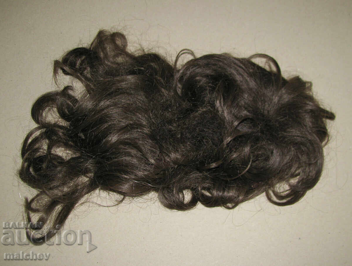 Wig made of artificial hair, up to 40 cm, in good condition