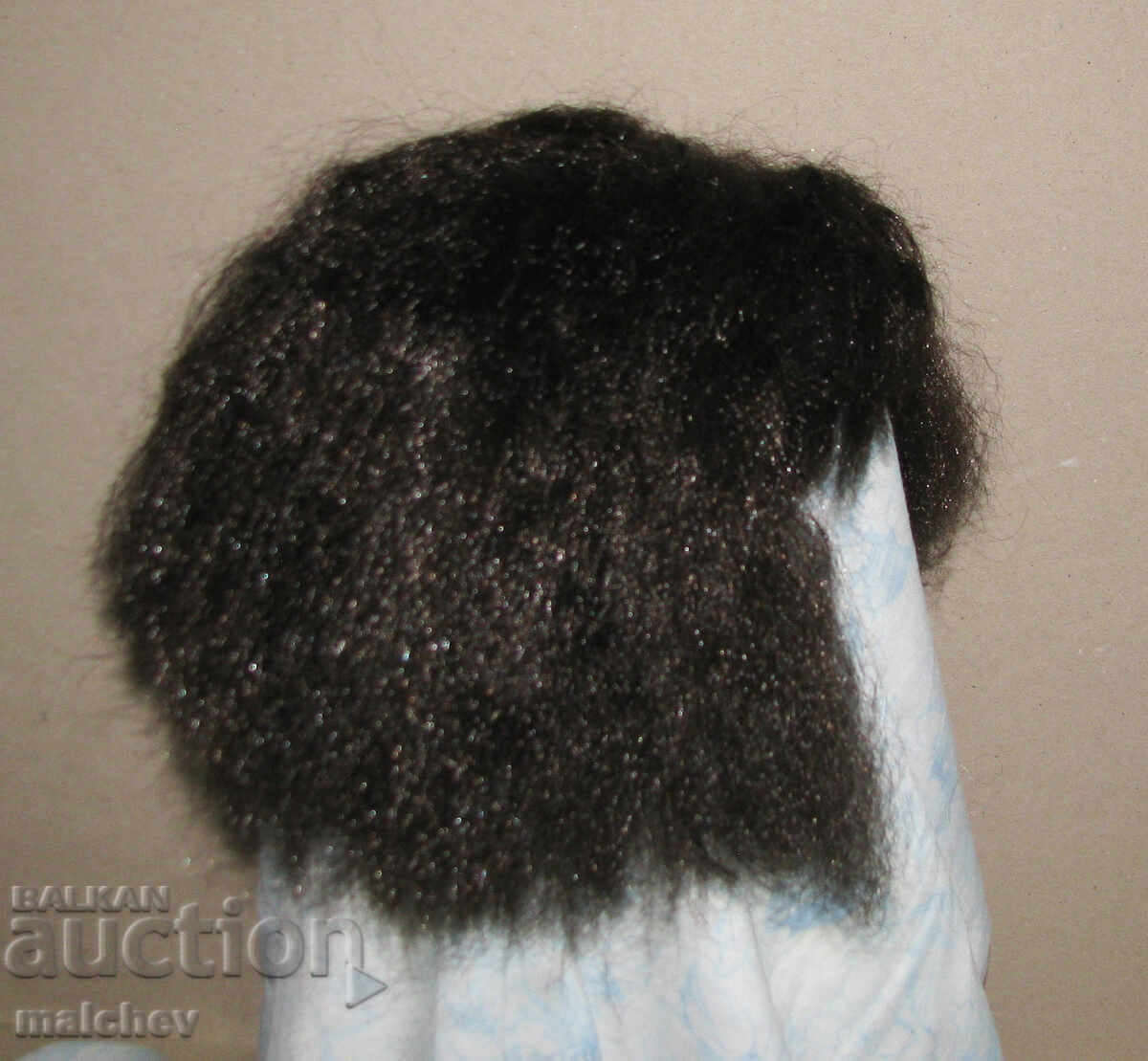 Δημοπρασία Κοντή περούκα από συνθετική τρίχα, έως 25 εκ., μεταχειρισμένη Δημοπρασία Κοντή περούκα από συνθετική τρίχα, έως 25 εκ., μεταχειρισμένη