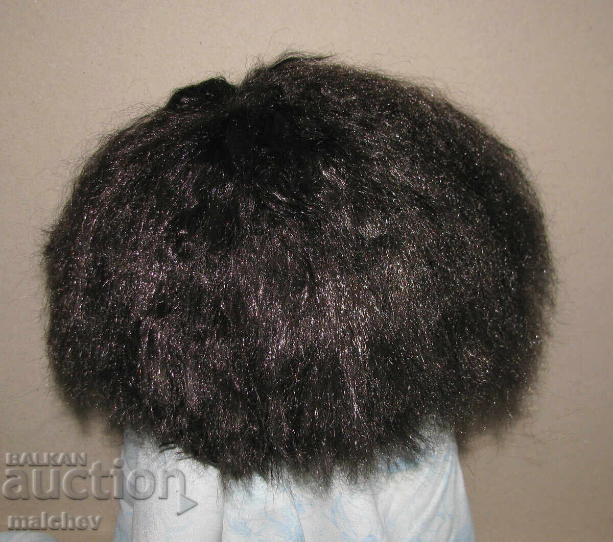 Παράδοση Κοντή περούκα από συνθετική τρίχα, έως 25 εκ., μεταχειρισμένη Παράδοση Κοντή περούκα από συνθετική τρίχα, έως 25 εκ., μεταχειρισμένη