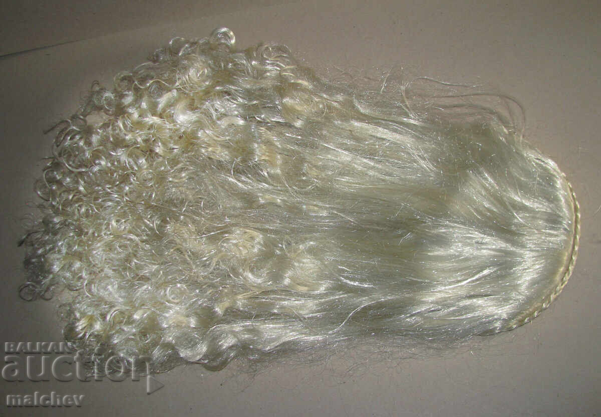 Wig made of artificial hair 70 cm, for a headband, in good condition Wig made of artificial hair 70 cm, for a headband, in good condition