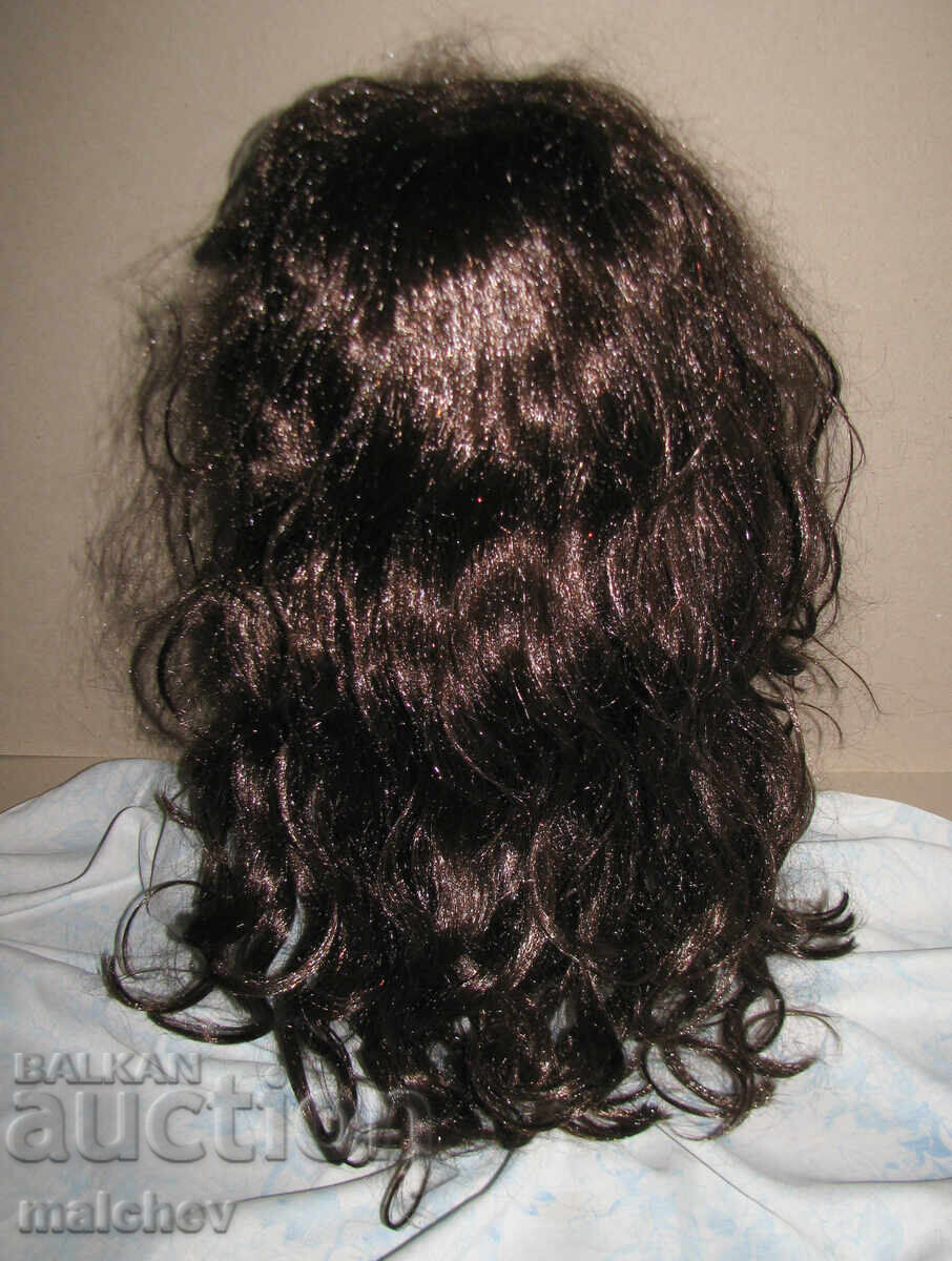 Delivery of Wig made of artificial hair, 60 cm wavy, excellent