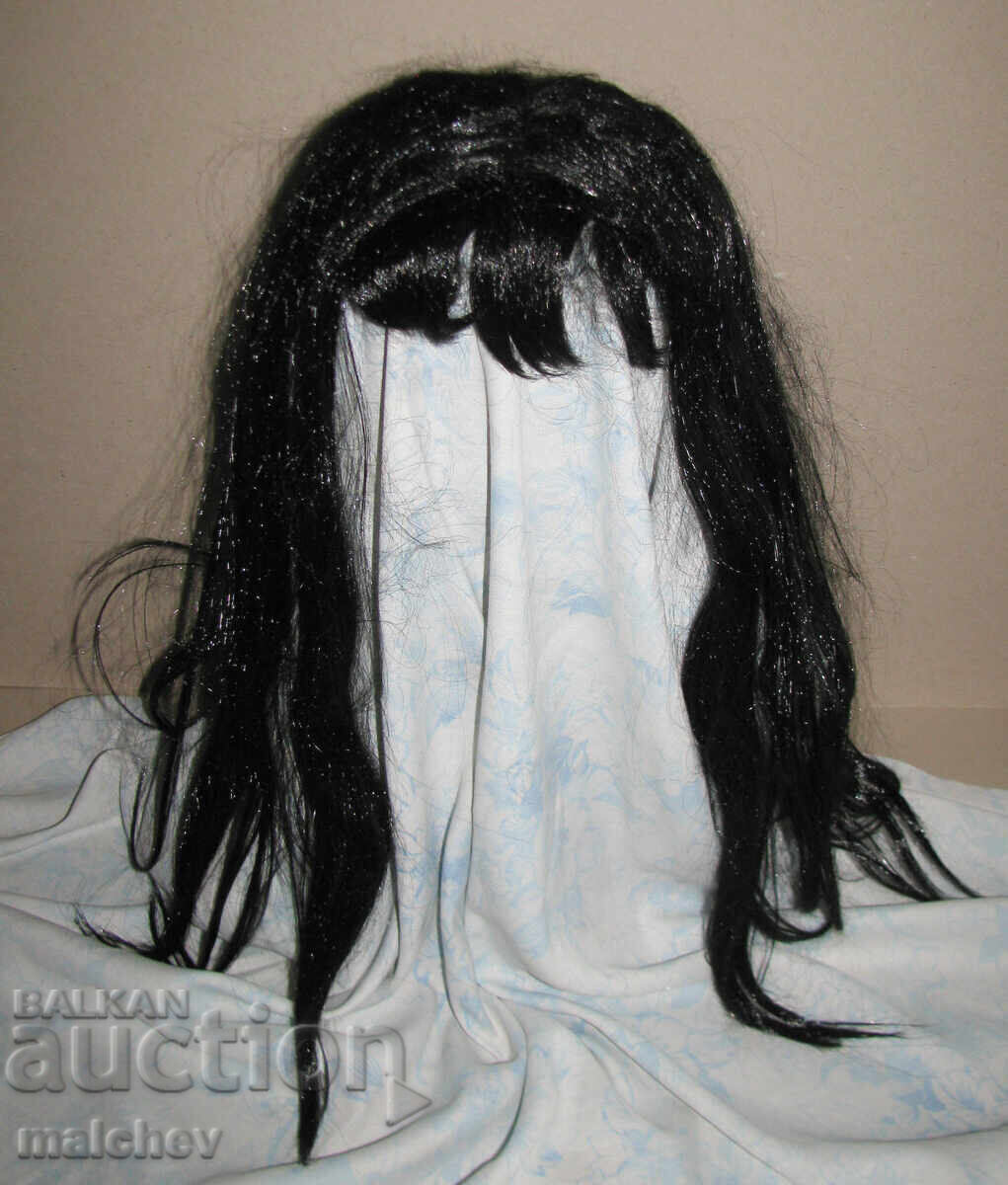 Перука от изкуствена коса 70 см черна права, отлична с цена 9.00 лв. | € 4.60