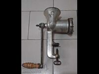 Veche mașină de tocat carne POLAND tocător