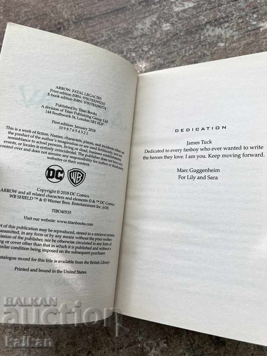 Arrow Season 5.5 Fatal Legacies Book - 5