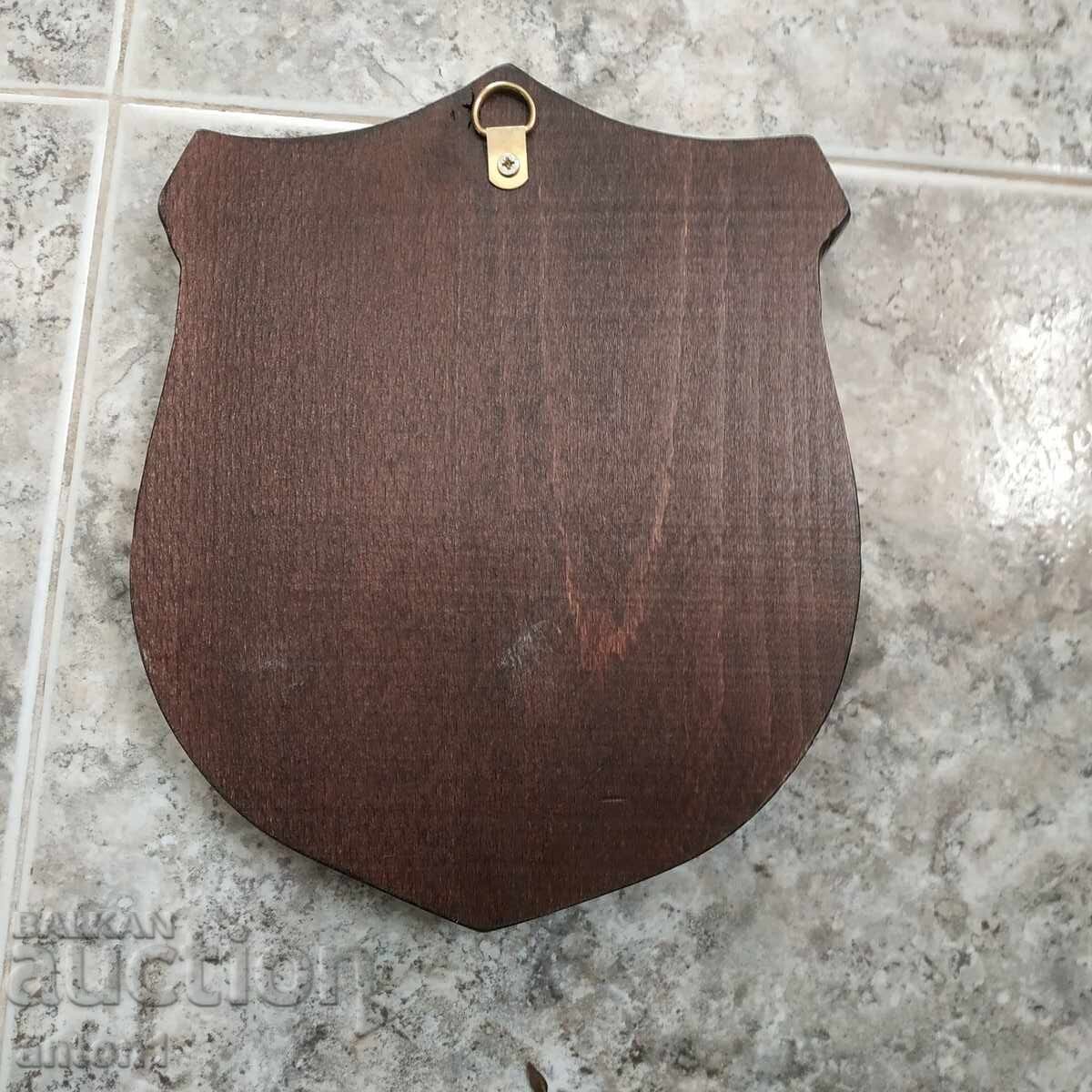 Delivery of Trophy Board