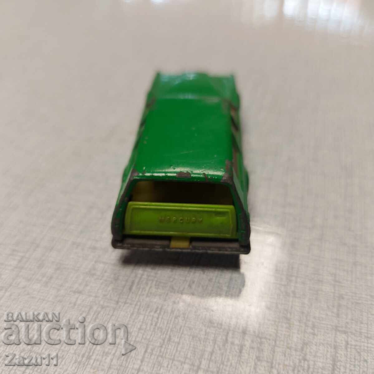 Matchbox Cougar Villager Matchbox Bulgaria - 5 Matchbox Cougar Villager Matchbox Bulgaria - 5