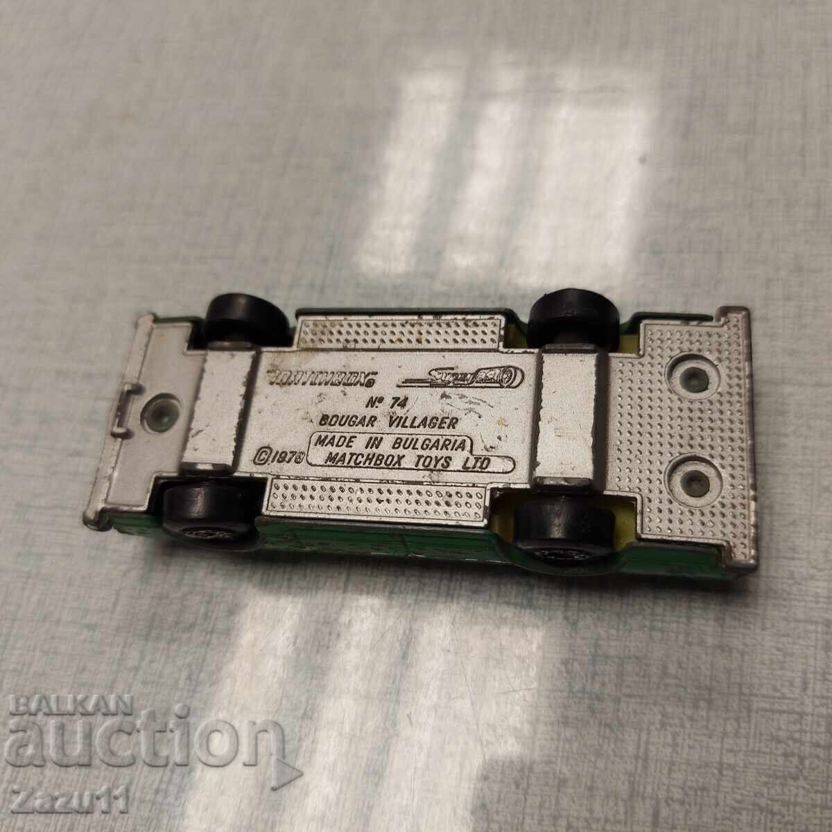 Matchbox Cougar Villager Matchbox Bulgaria - 6 Matchbox Cougar Villager Matchbox Bulgaria - 6