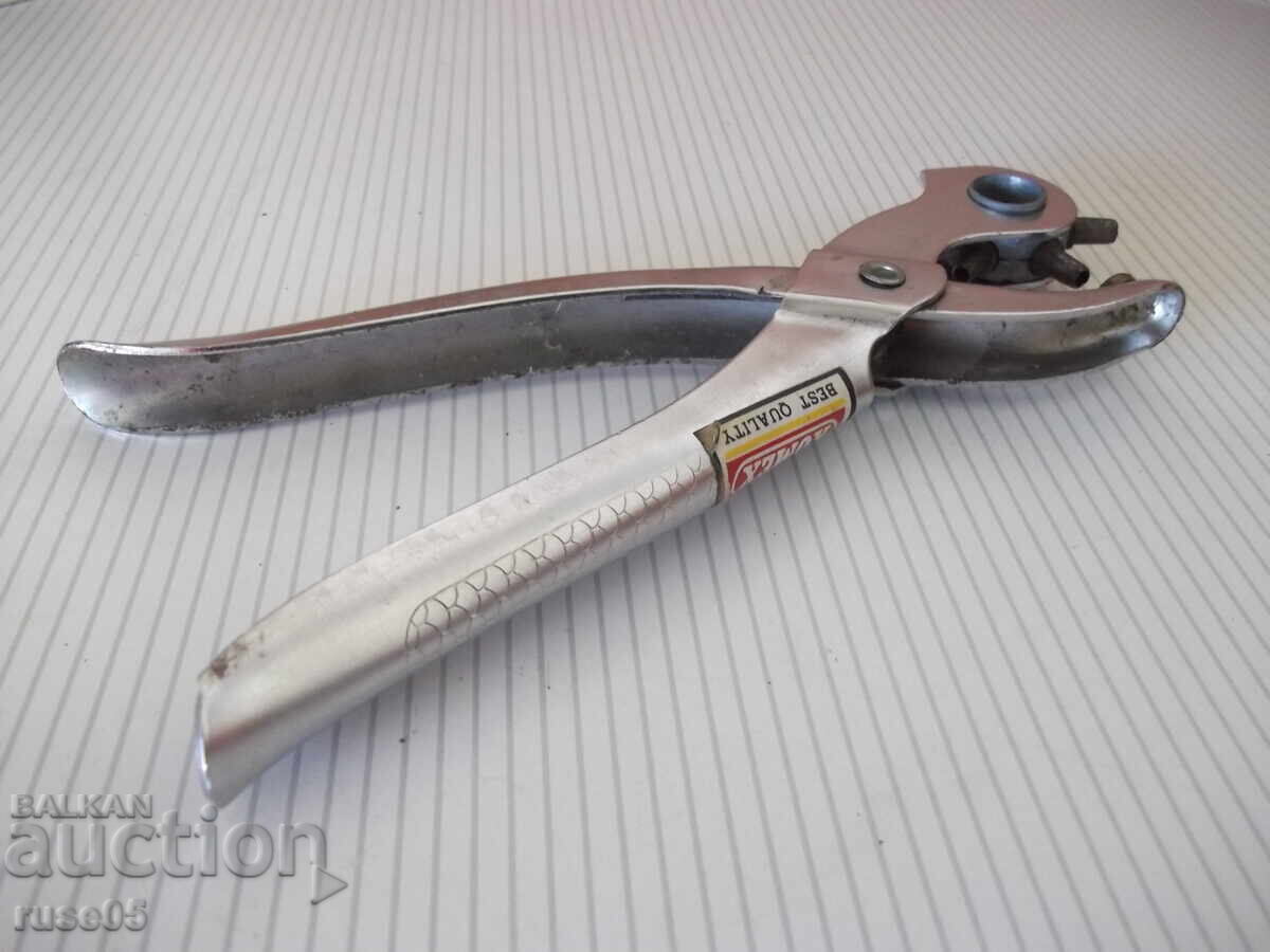 Delivery of "KOMEX" Ticks (or Mites) - Zambia