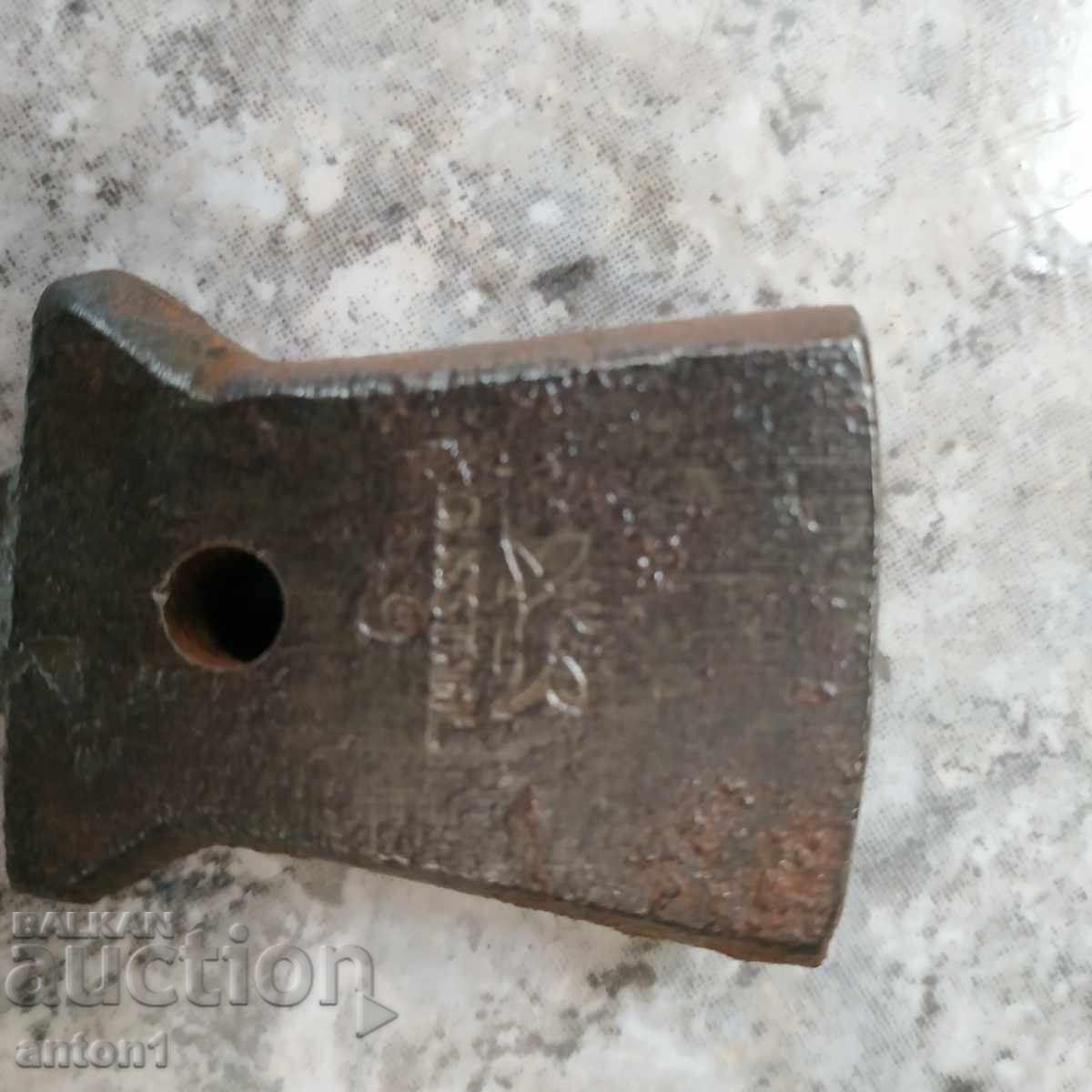 Anvil with price 45.00 BGN | € 23.01