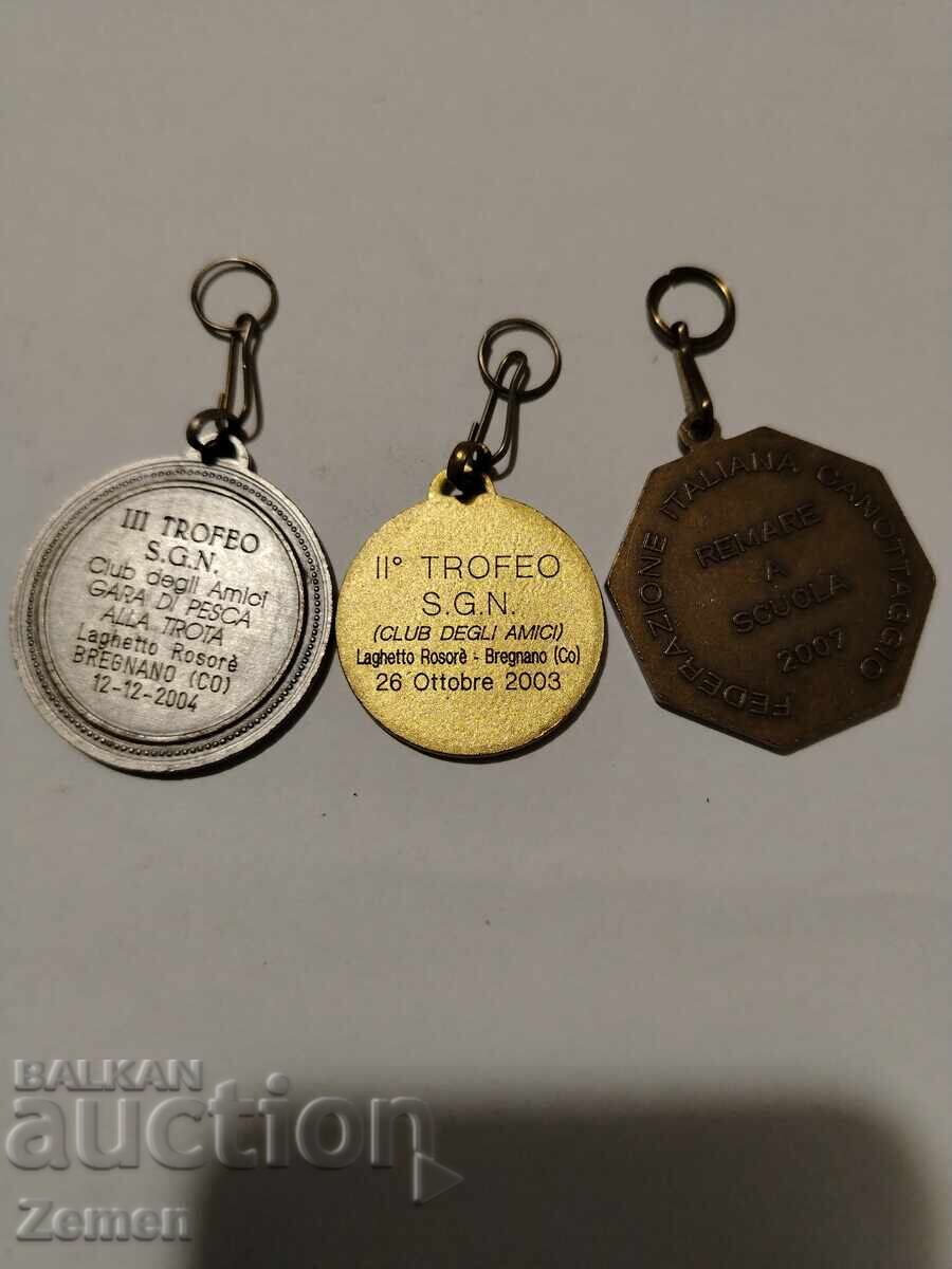 Medalii cu preț 15.00 BGN | € 7.67 Medalii cu preț 15.00 BGN | € 7.67