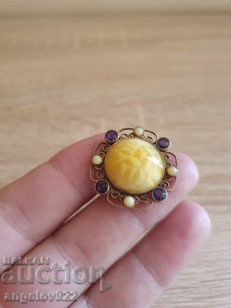 Vintage brooch with natural stones!!! with price 8.50 BGN | € 4.35 Vintage brooch with natural stones!!! with price 8.50 BGN | € 4.35