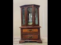 Винтидж дървена музикална кутия за бижута