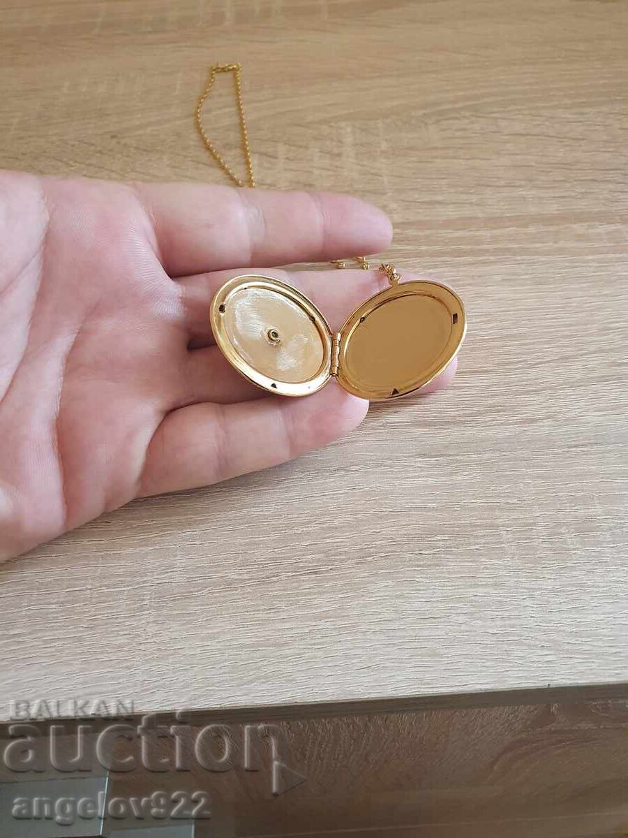 Delivery of Vintage necklace with pendant!!! Delivery of Vintage necklace with pendant!!!