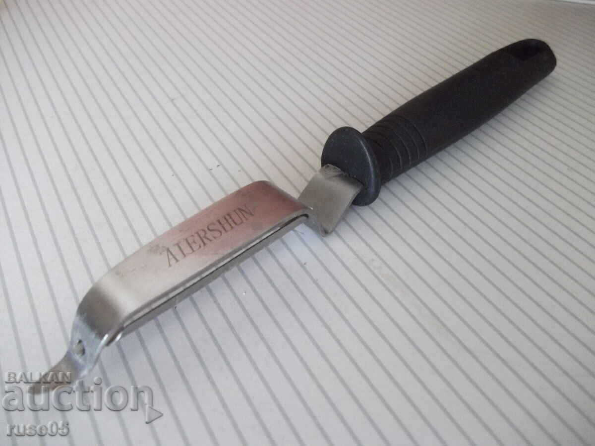 "AIERSHUN" Vegetable and Fruit Peeler