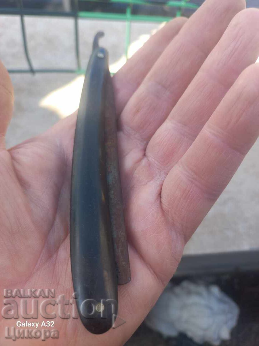 UN BĂRIERIT VECHI - 7 UN BĂRIERIT VECHI - 7