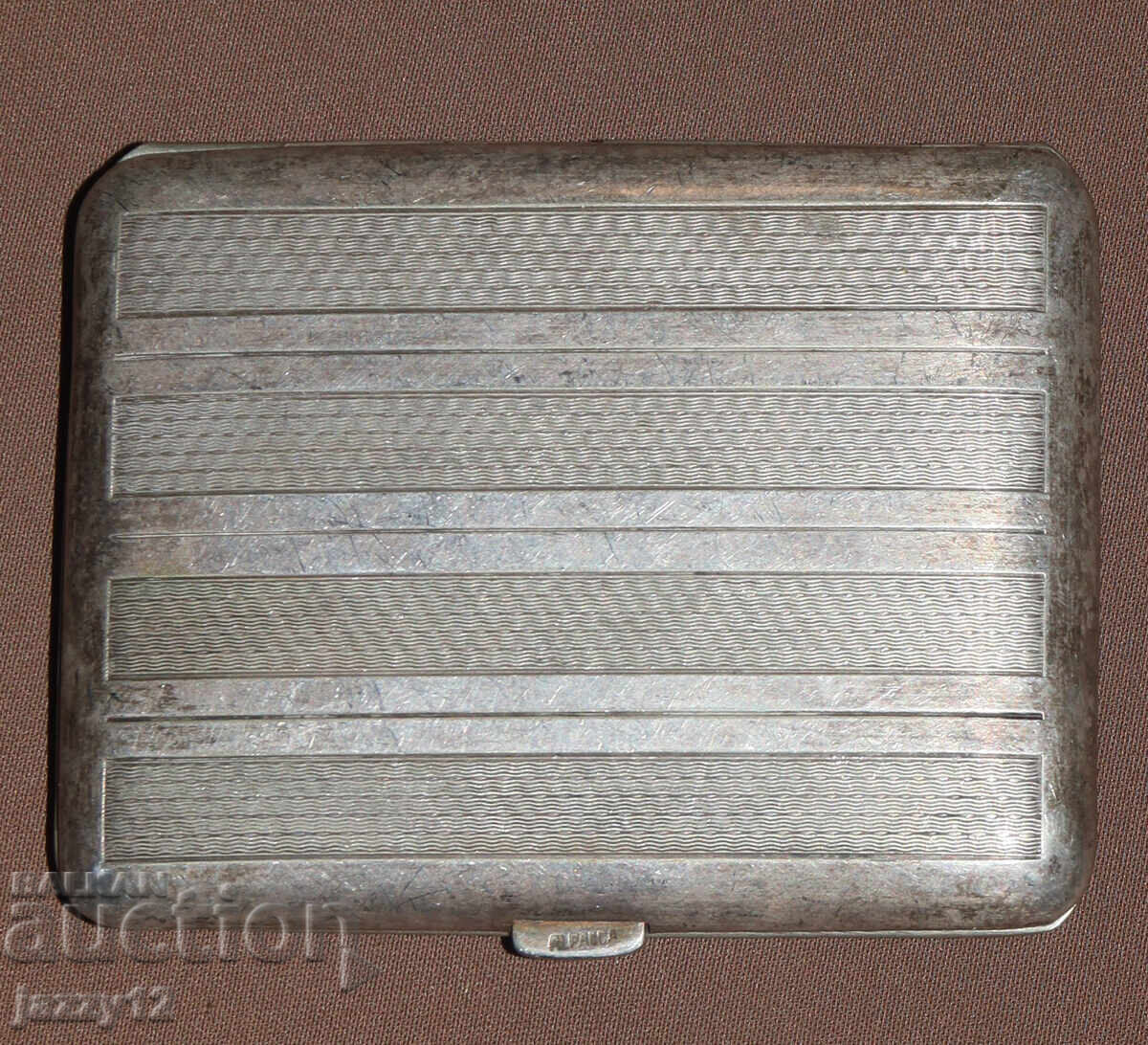 Veche tabacheră decorativă alpaca Veche tabacheră decorativă alpaca