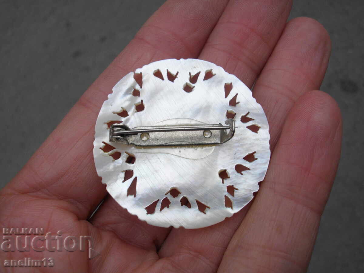 BROȘĂ VECHE CU MĂRGELE DE SIDEF - 6 BROȘĂ VECHE CU MĂRGELE DE SIDEF - 6