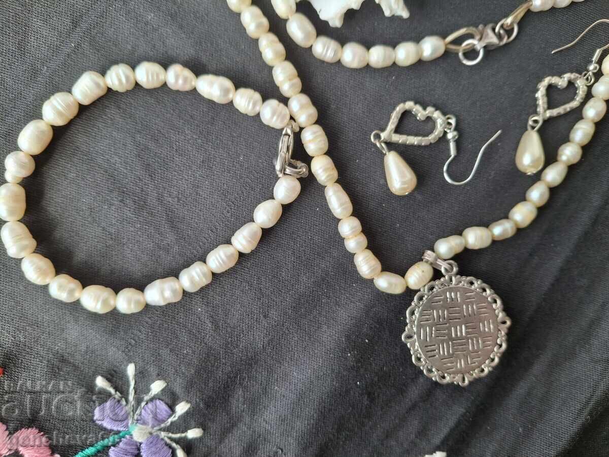 Старо колие и гривна от естествени перли с цена 50.00 лв. | € 25.56 Старо колие и гривна от естествени перли с цена 50.00 лв. | € 25.56