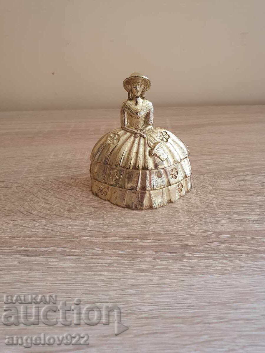 Bronze bell!!! Bronze bell!!!